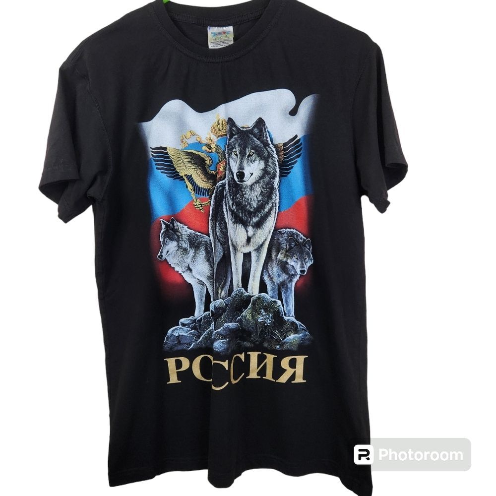 RARE Russia Spellout Flag and Coat of Arms Wolfpack Short Sleeve Tee Medium